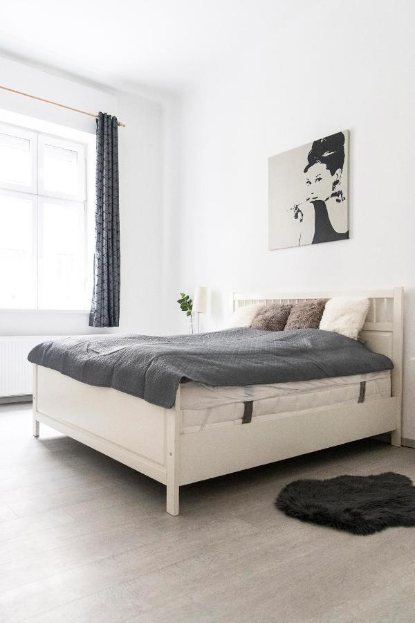 Dora Apartment Near Buda Castle With Parking! Boedapest Buitenkant foto
