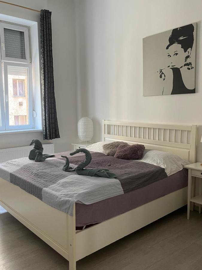 Dora Apartment Near Buda Castle With Parking! Boedapest Buitenkant foto