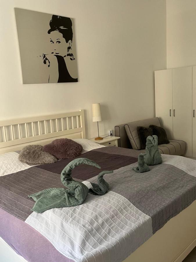 Dora Apartment Near Buda Castle With Parking! Boedapest Buitenkant foto