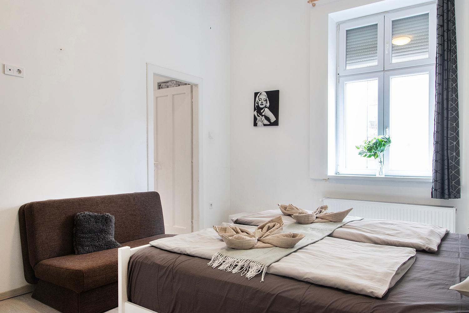 Dora Apartment Near Buda Castle With Parking! Boedapest Buitenkant foto