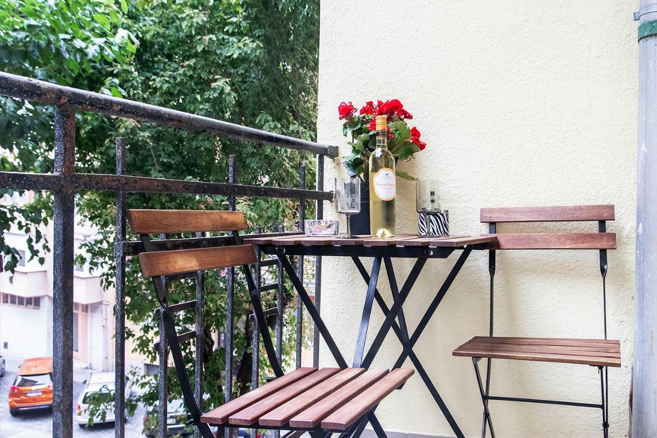 Dora Apartment Near Buda Castle With Parking! Boedapest Buitenkant foto